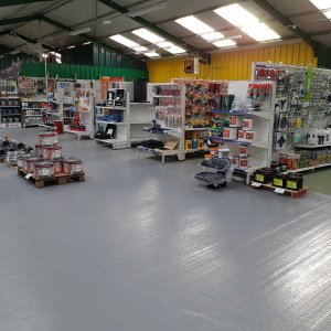 Magasin libre service (plomberie, électricité, bricolage…)